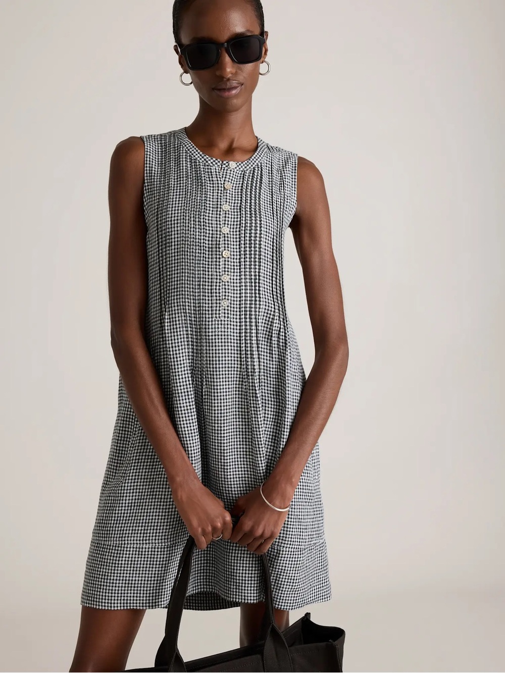 NWT Quince 100% European Linen Sleeveless Swing Dress, Classic Mini Gingham - M